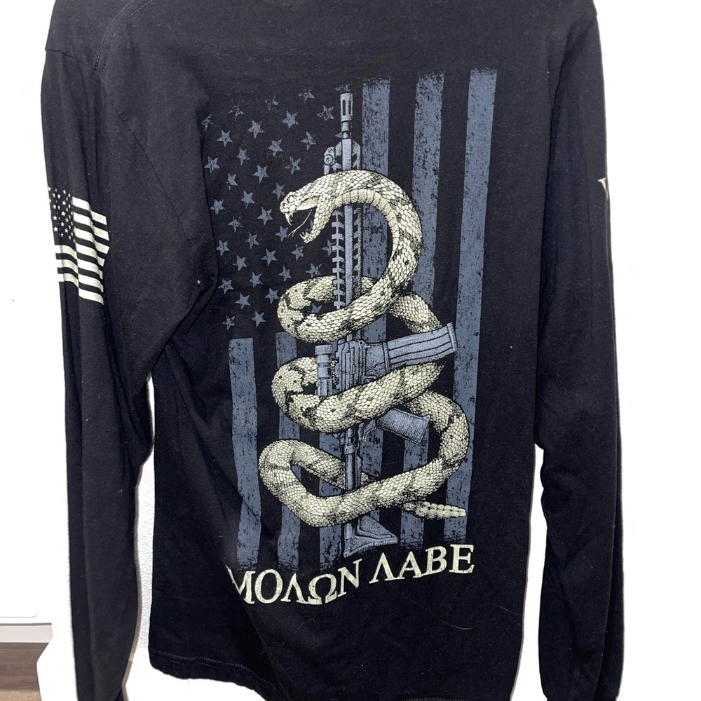 Moan Labe Shirt